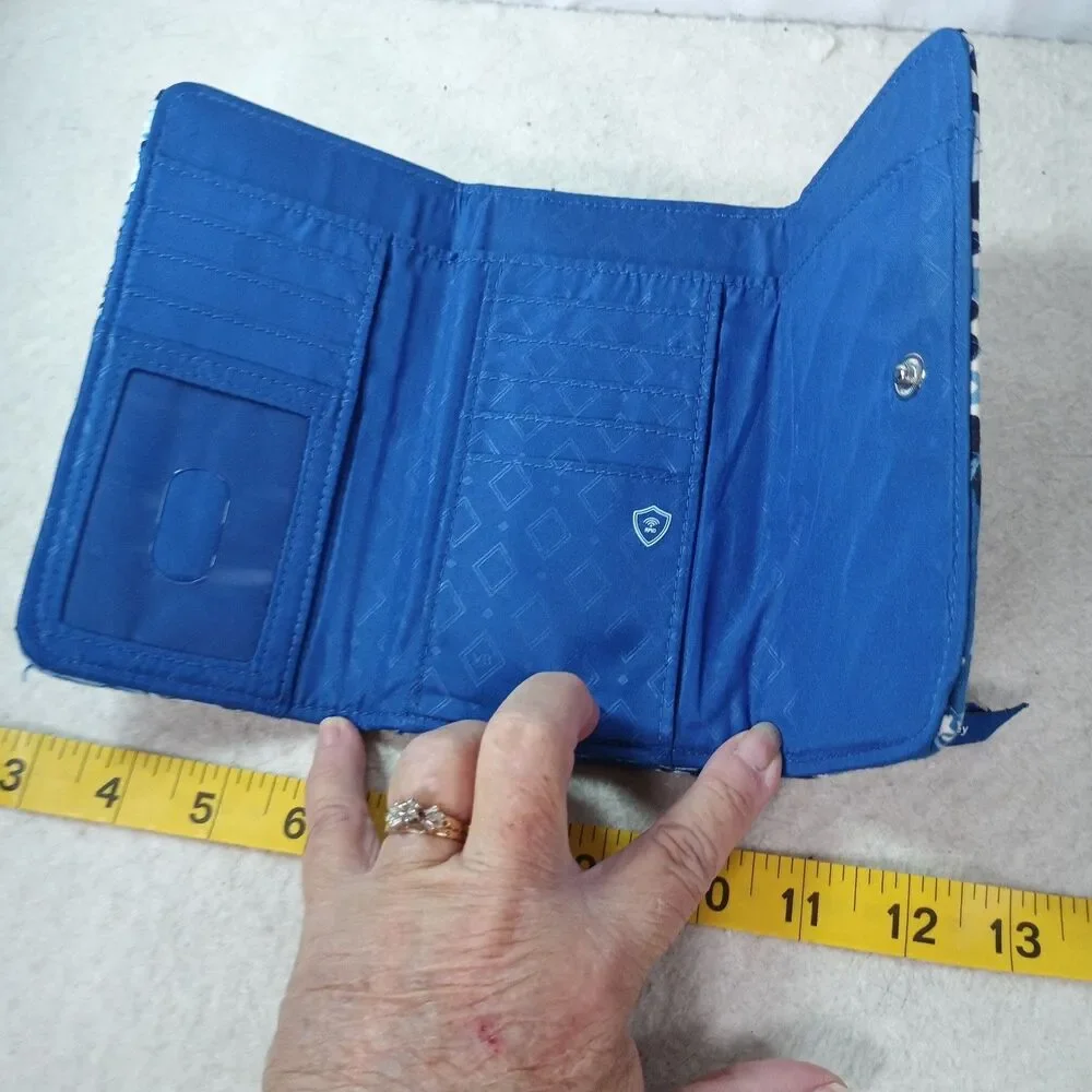 Vera Bradley Blue Star Floral Trifold Wallet Checkbook Organizer Cotton Quilted - Picture 3 of 12